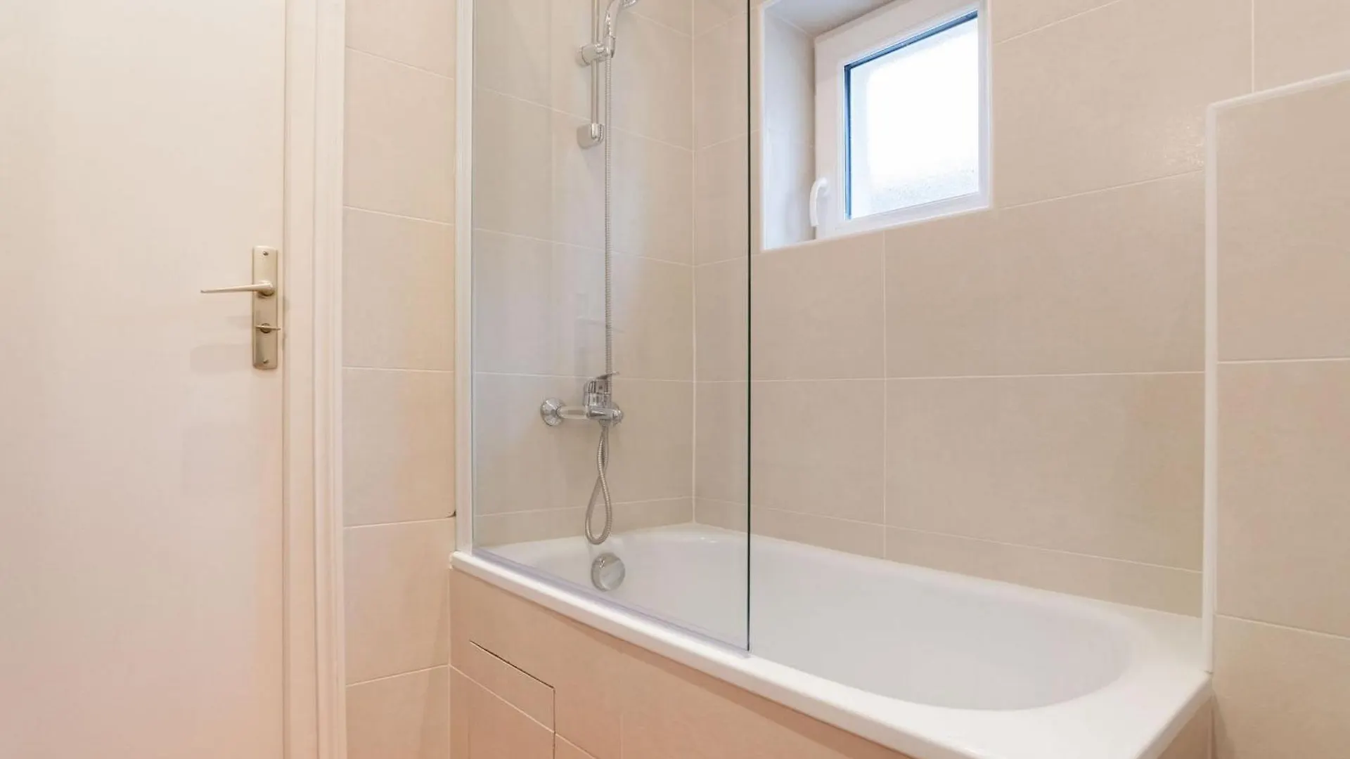 Apartment Arts Et 1br Cozy Flat